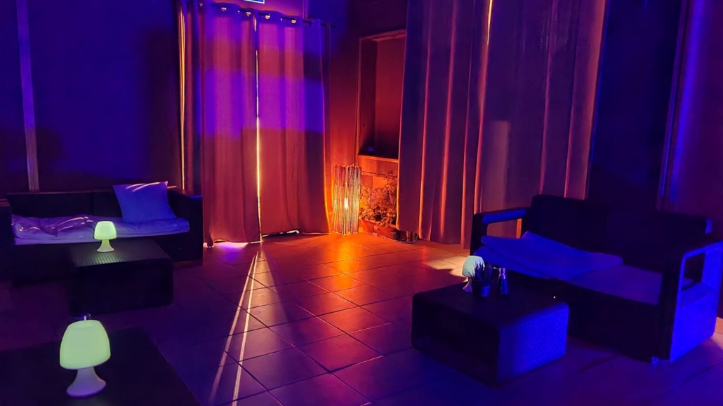 Zona chill-out de Discoteca Maracas